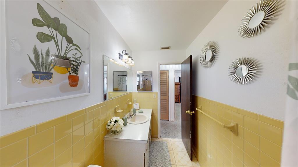 502 N Beverly Ave #502 - Photo 6 of 29