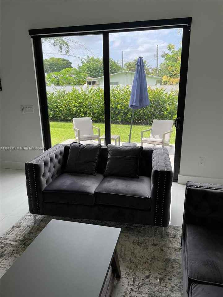 3282 Sw 44th St #3282 - Photo 3 of 15