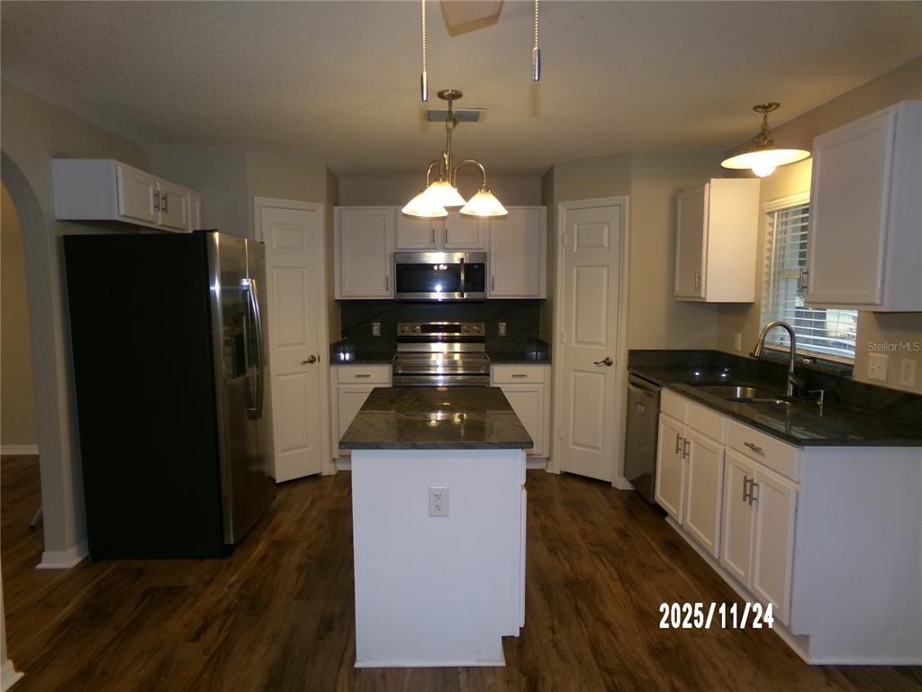 9412 Water Fern Cir #9412 - Photo 2 of 40