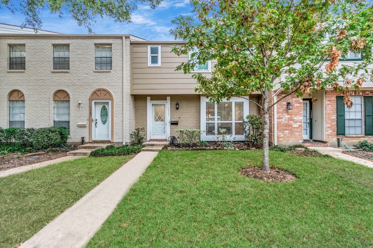 1365 Country Place Dr #1365 - Photo 3 of 35