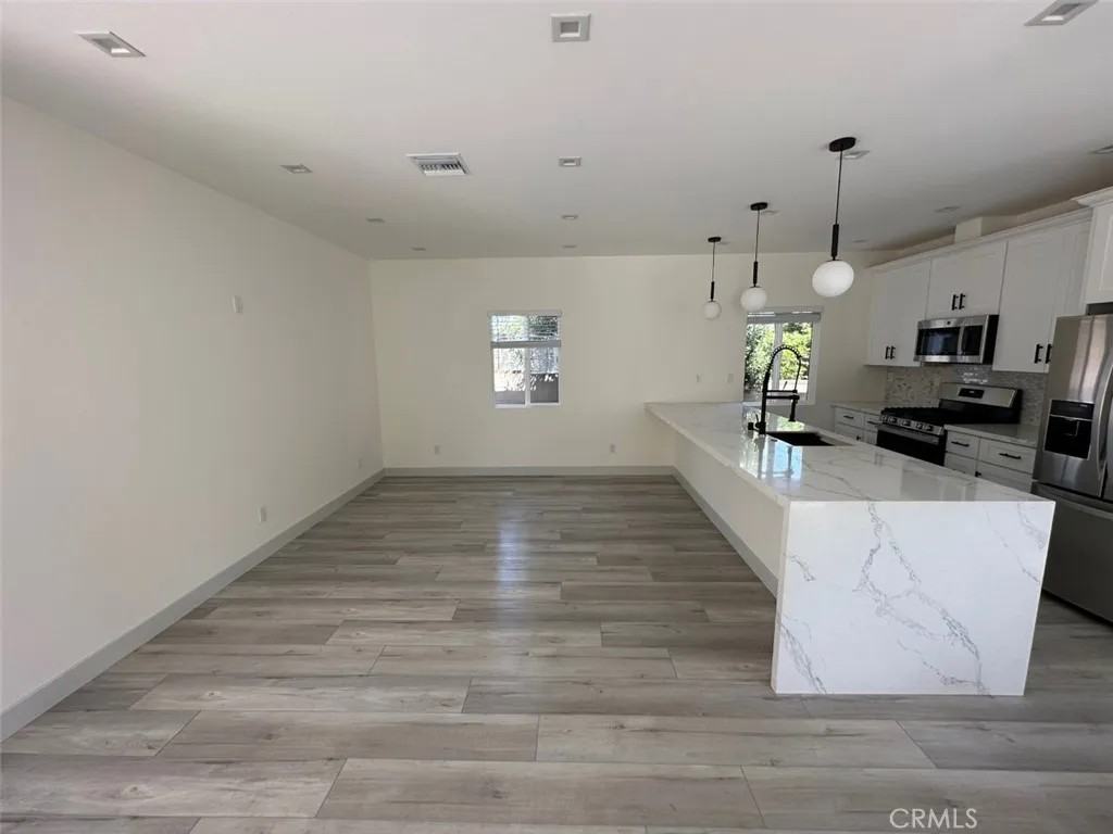 23236 Vanowen St #23236 - Photo 5 of 19