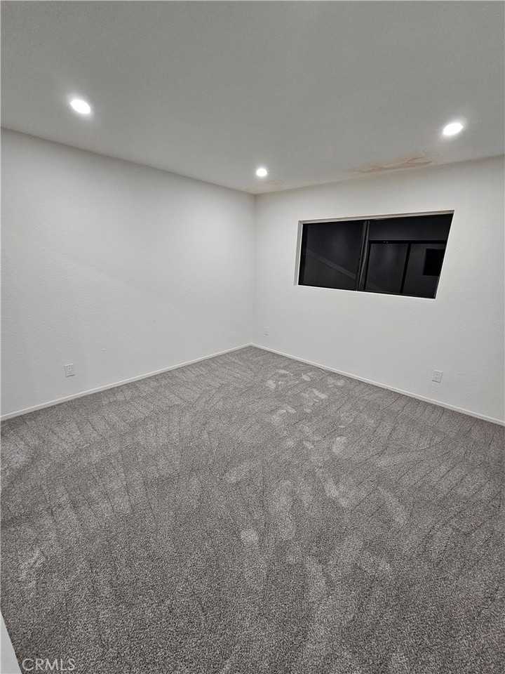 440 W Dryden St #440H - Photo 7 of 17