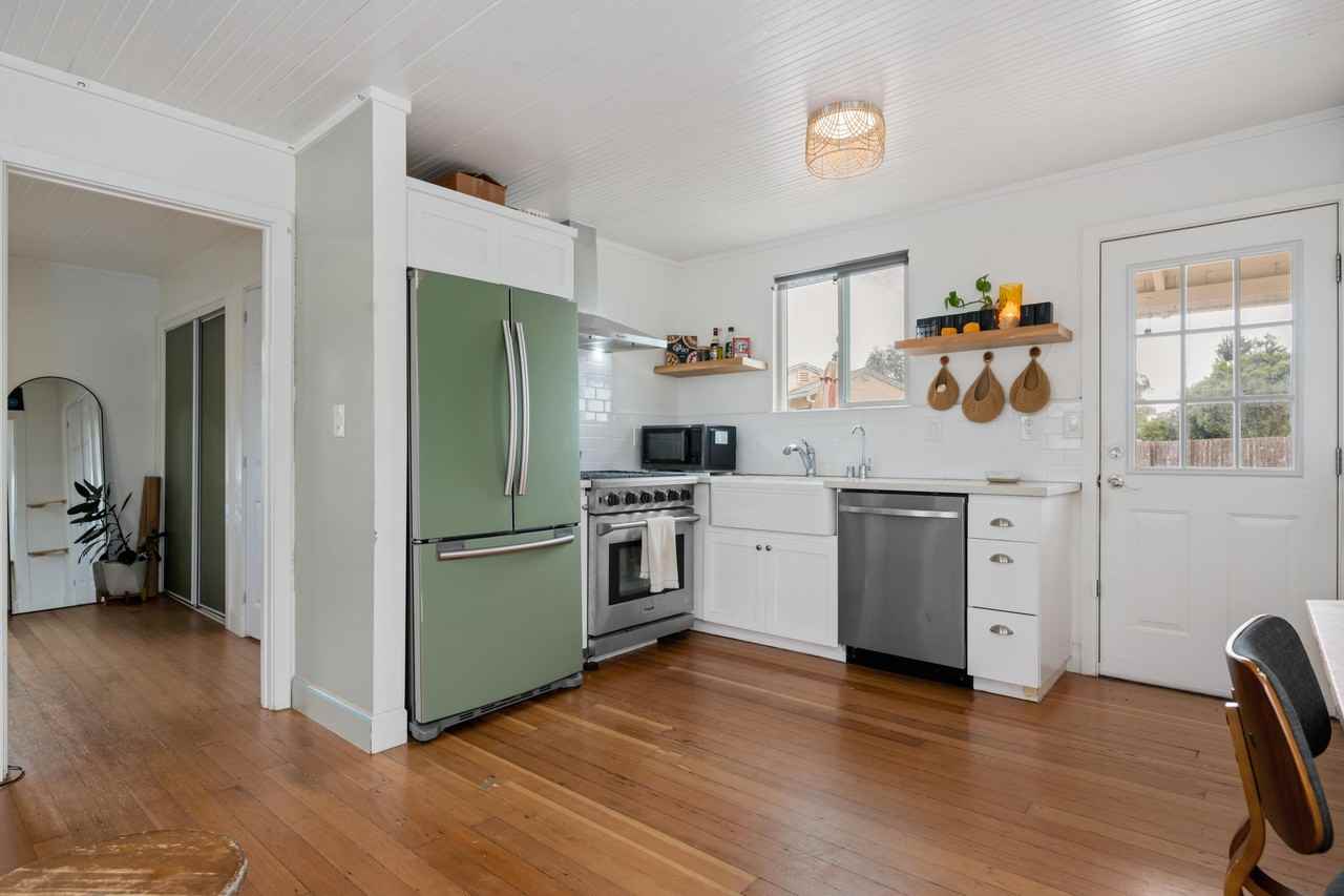 4621 7th St #4621 - Photo 5 of 9