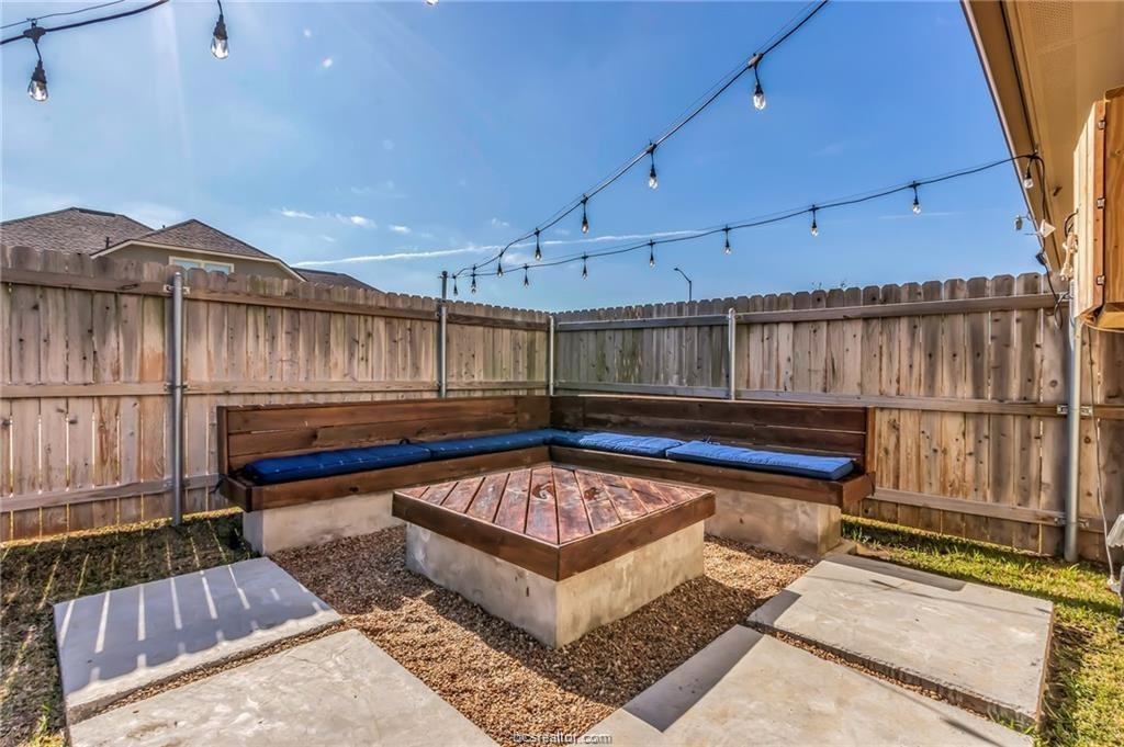 1800 Lone Tree Drive #1800