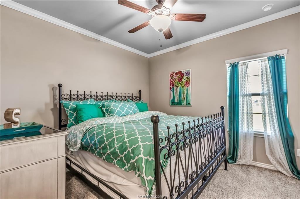 1800 Lone Tree Drive #1800 - Photo 2 of 23