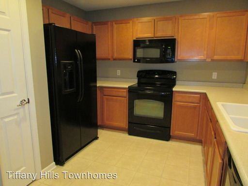 5431 N Hickory St - Photo 3 of 13