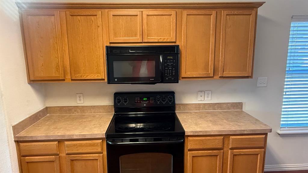 519 Creekside Drive #519 - Photo 3 of 26