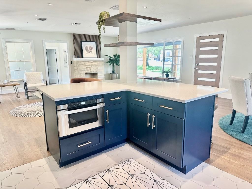 4406 Airport Boulevard #4406 - Photo 4 of 31