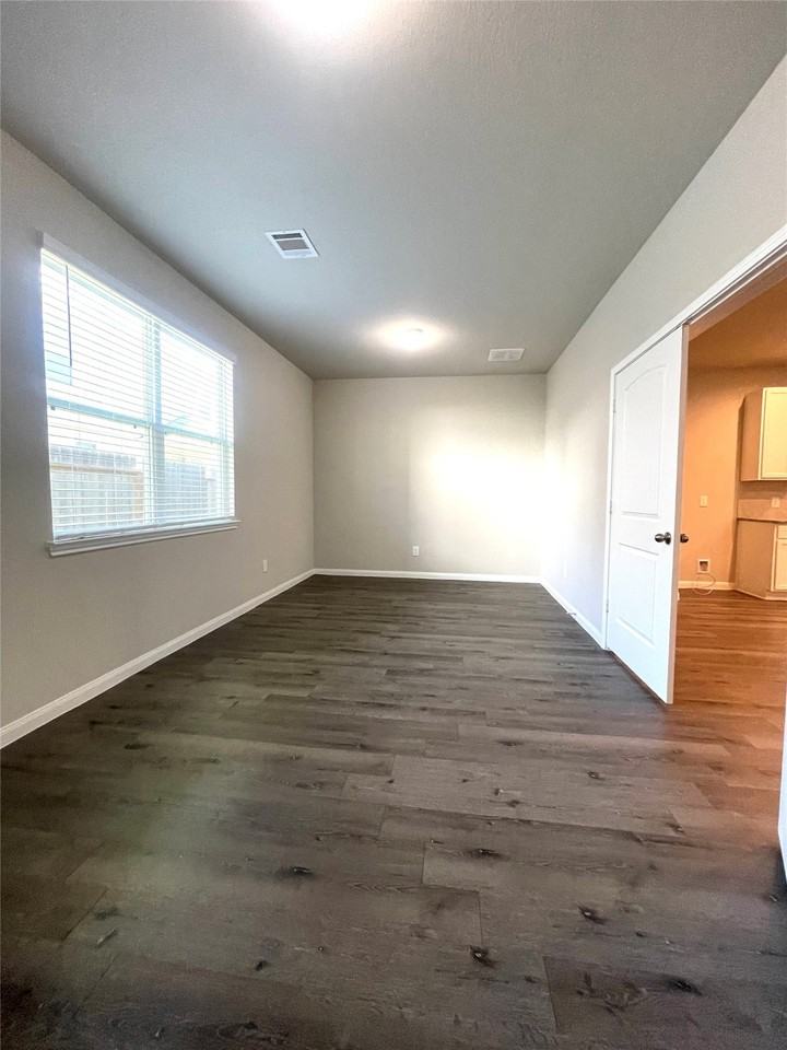 22006 Great Royal Lane #22006 - Photo 7 of 24