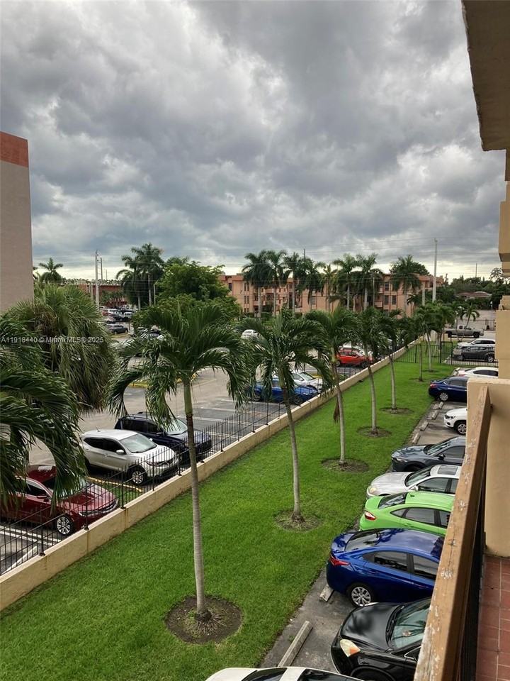 5249 Northwest 7th Street