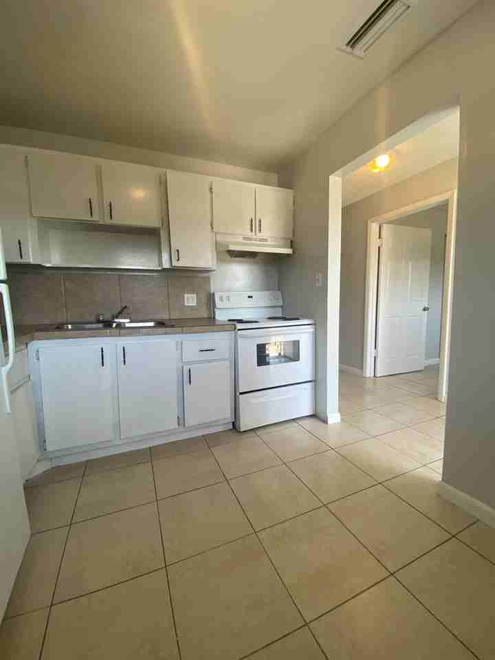 3206 Louisiana Avenue #3206-6 - Photo 3 of 12