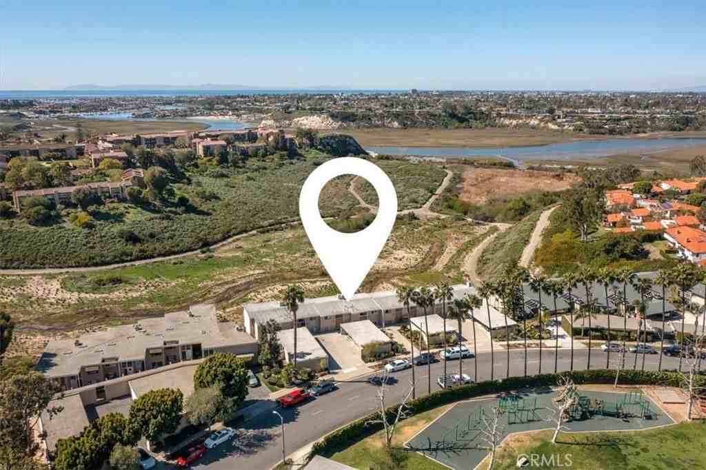 745 Domingo Drive #745 - Photo 4 of 11