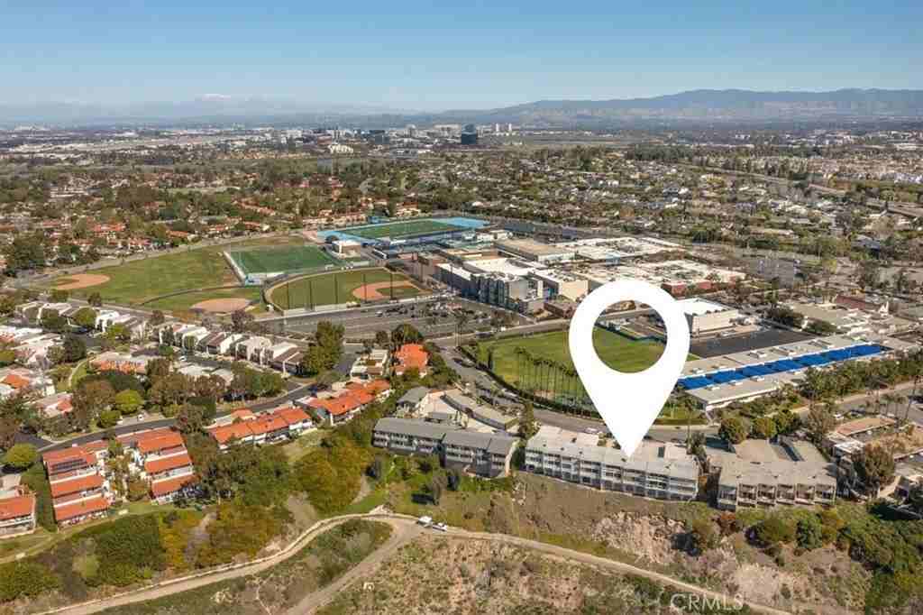 745 Domingo Drive #745 - Photo 7 of 11