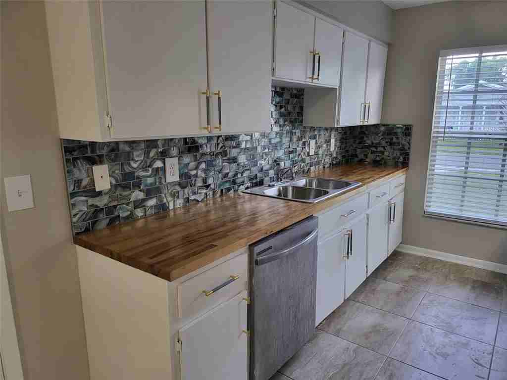 2608 East 9th Avenue #2608A - Photo 2 of 15