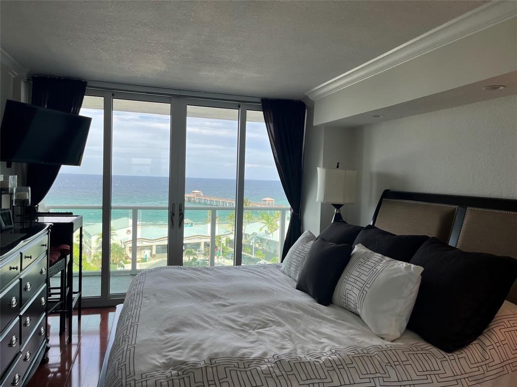 333 Ne 21st Ave #333-904 - Photo 2 of 50