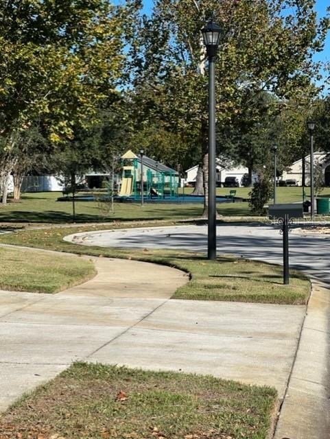 553 Maidenhair Ct #553