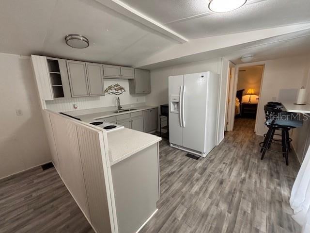 605 Sunnyside Dr #605 - Photo 2 of 27