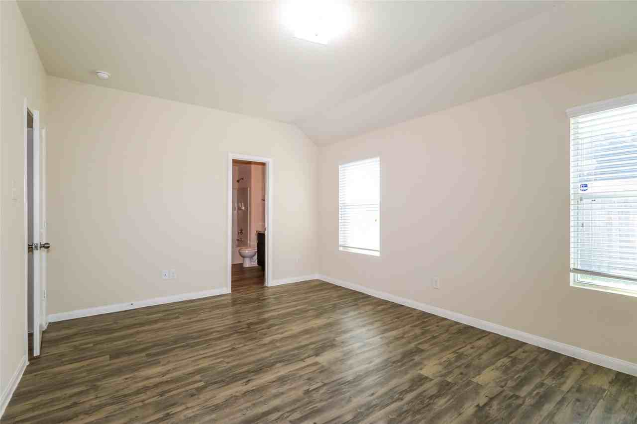 2416 West Werrington Way #2416 - Photo 4 of 14