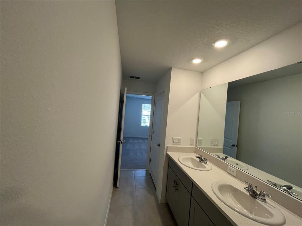 2995 Skyline Loop #2995 - Photo 4 of 46