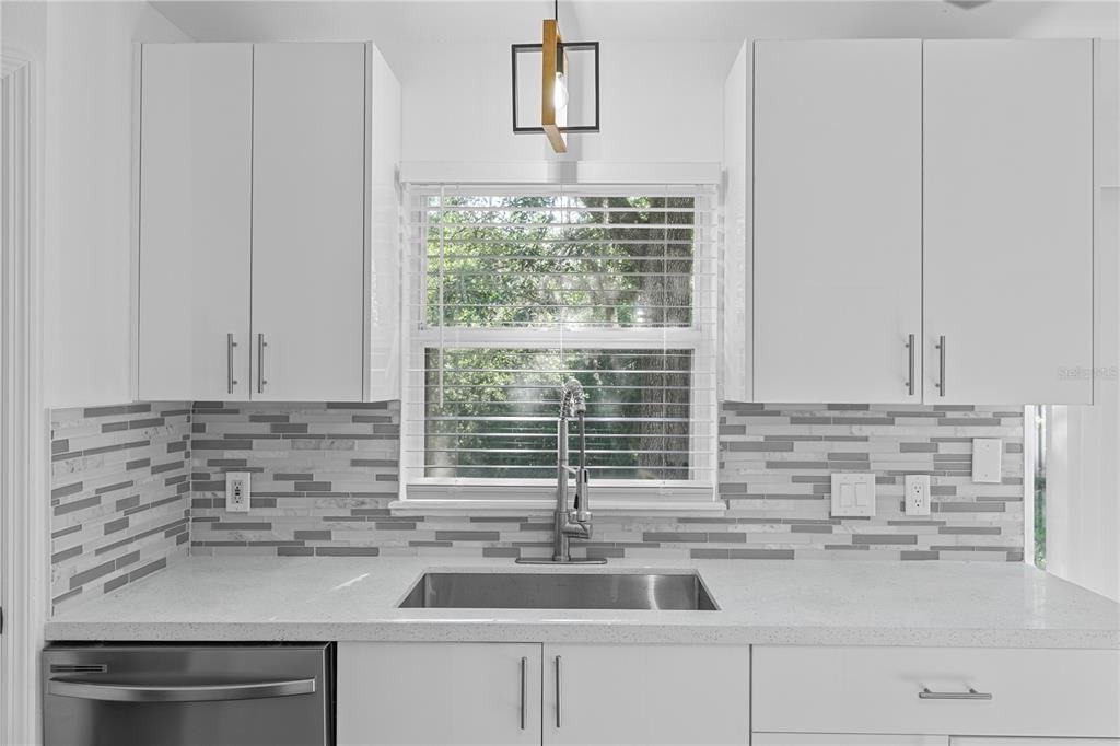 527 Albatross Drive #527 - Photo 3 of 48