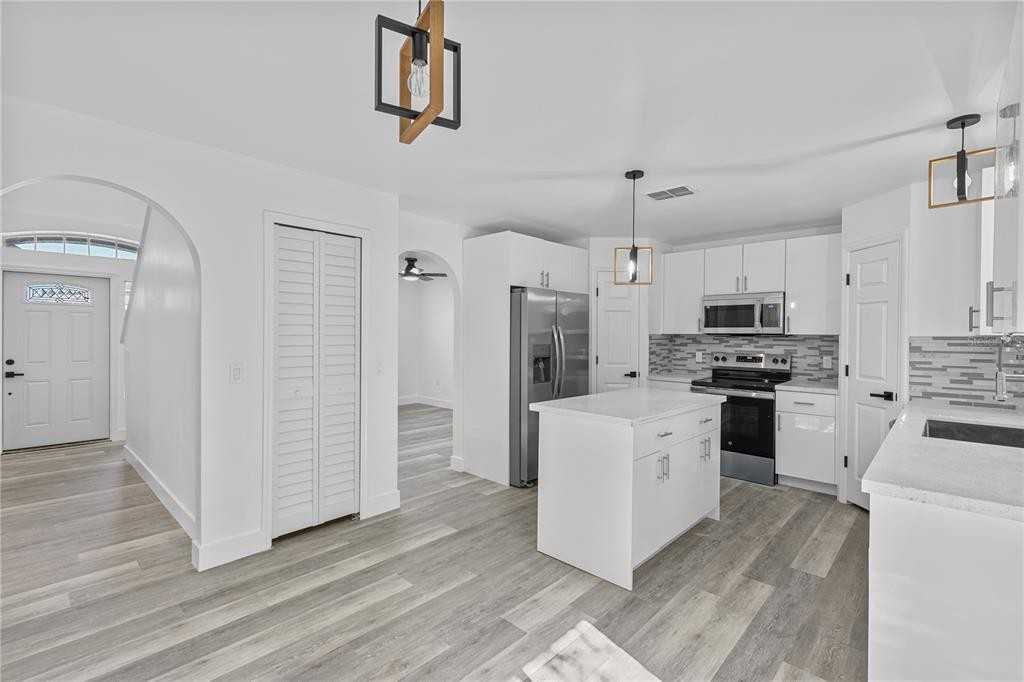 527 Albatross Drive #527 - Photo 4 of 48