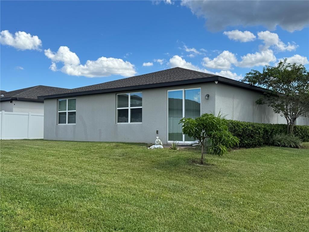 105 Towns Circle #105 - Photo 2 of 4