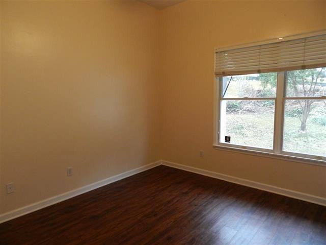 1047 Parkview Drive #1047 - Photo 3 of 21
