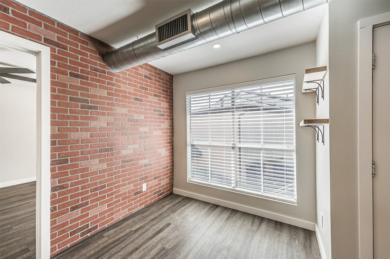 1500 Bay Area Boulevard