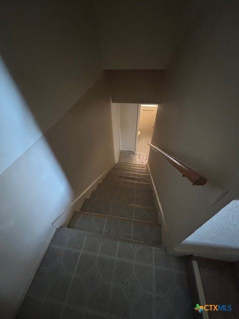 1813 Cedarhill Dr #1813B - Photo 7 of 12