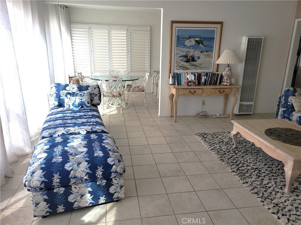 1319 East Seal Way #1319 - Photo 5 of 18