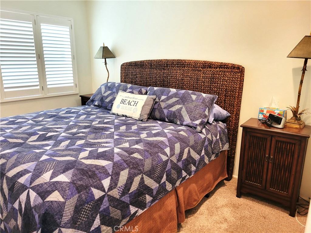 1319 East Seal Way #1319 - Photo 7 of 18