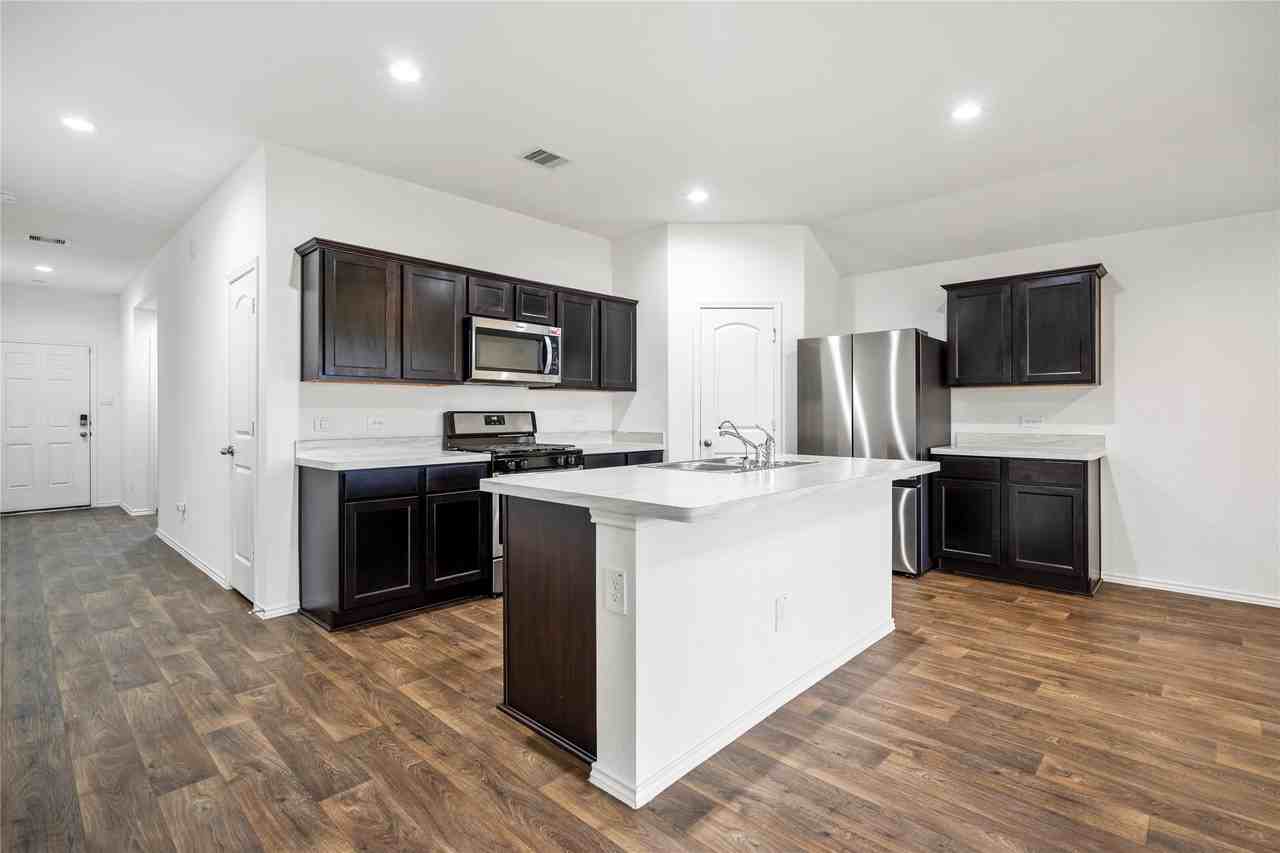 5315 Cherry Tallow Trl #5315 - Photo 2 of 27