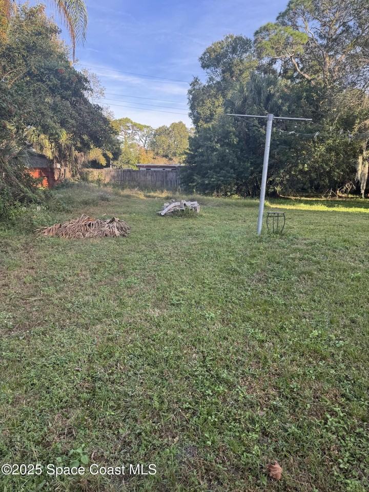 358 Palm Ave #358 - Photo 4 of 4