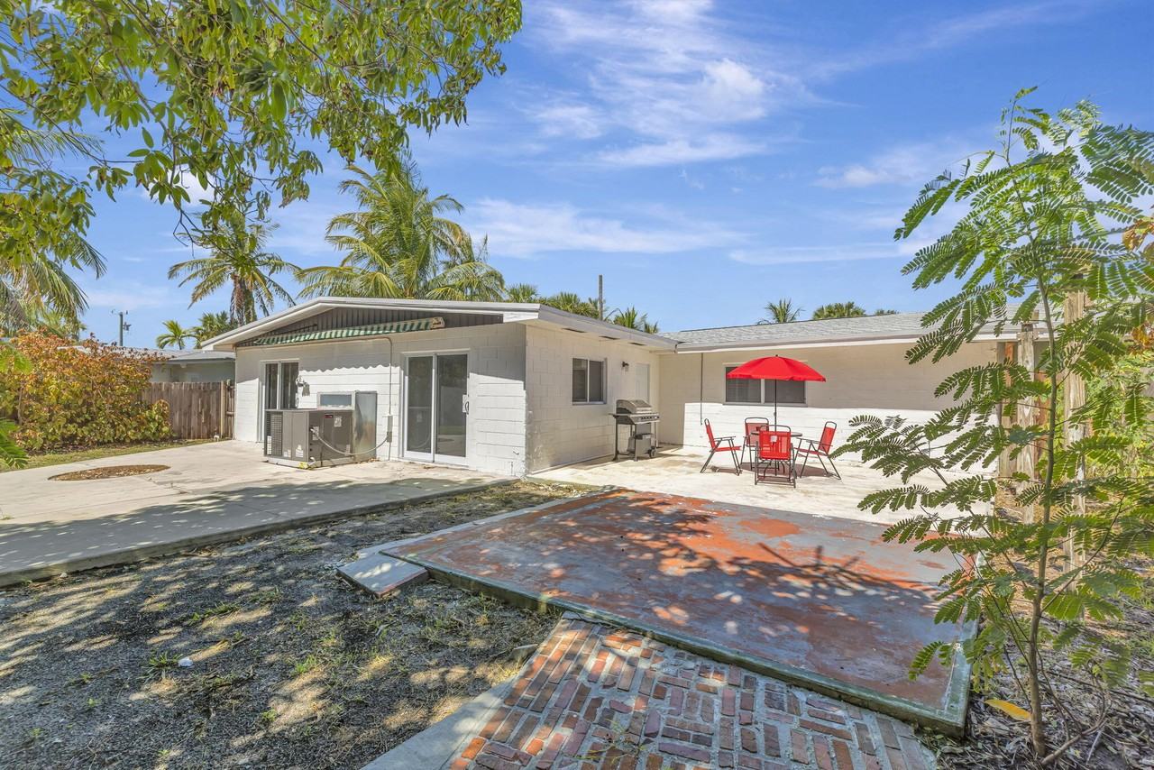 1911 Cypress Ave #1911 - Photo 2 of 40