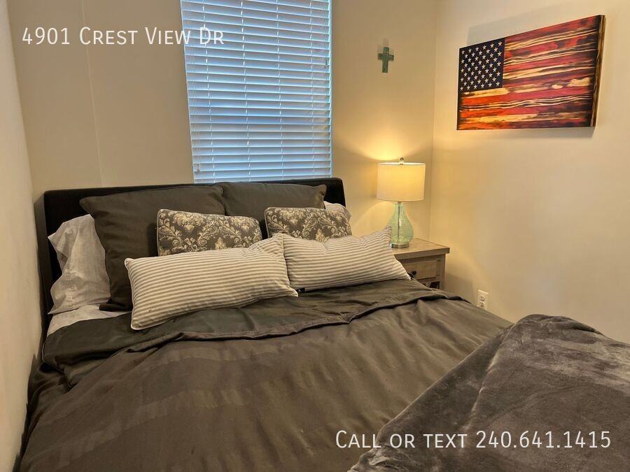 4901 Crest View Dr - Photo 3 of 27