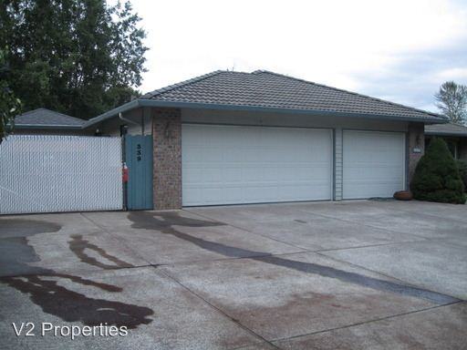 339 SE 16th St - Photo 3 of 20