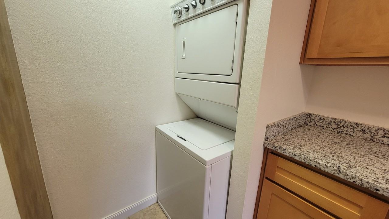 4902 Lowry Road - Photo 7 of 20