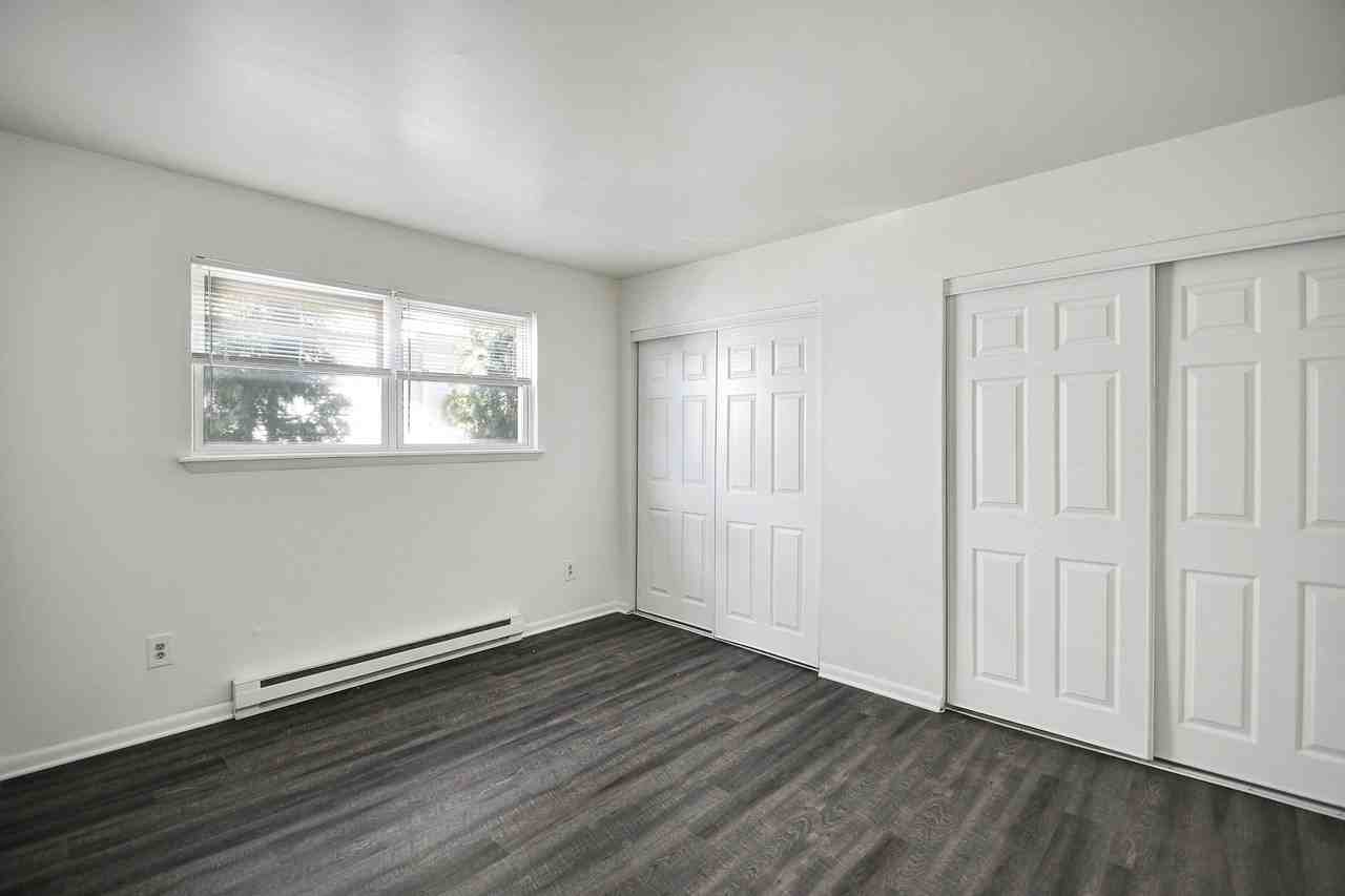 Austin Street Townhomes - Photo 4 of 17