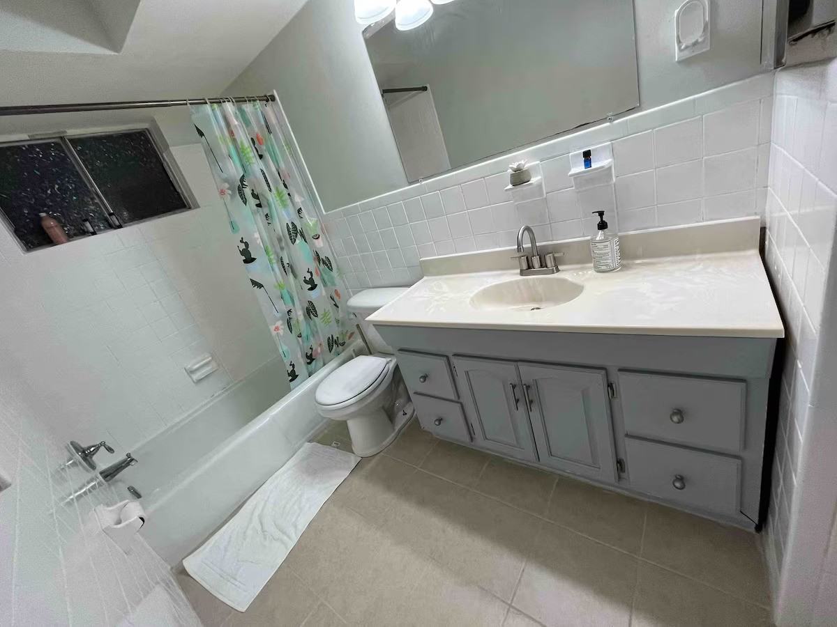 912 912 Mildred St- One Room For Rent #NA - Photo 2 of 7