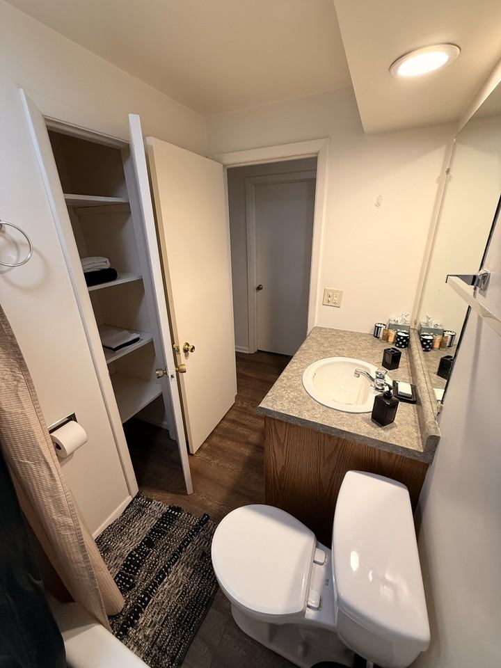 310 Poplar Street - Photo 2 of 14