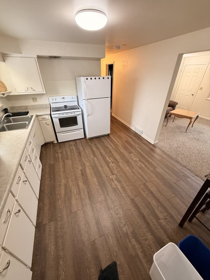 310 Poplar Street - Photo 4 of 14