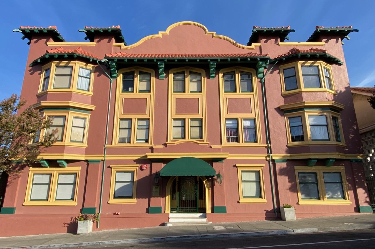 524 Georgia Street #303