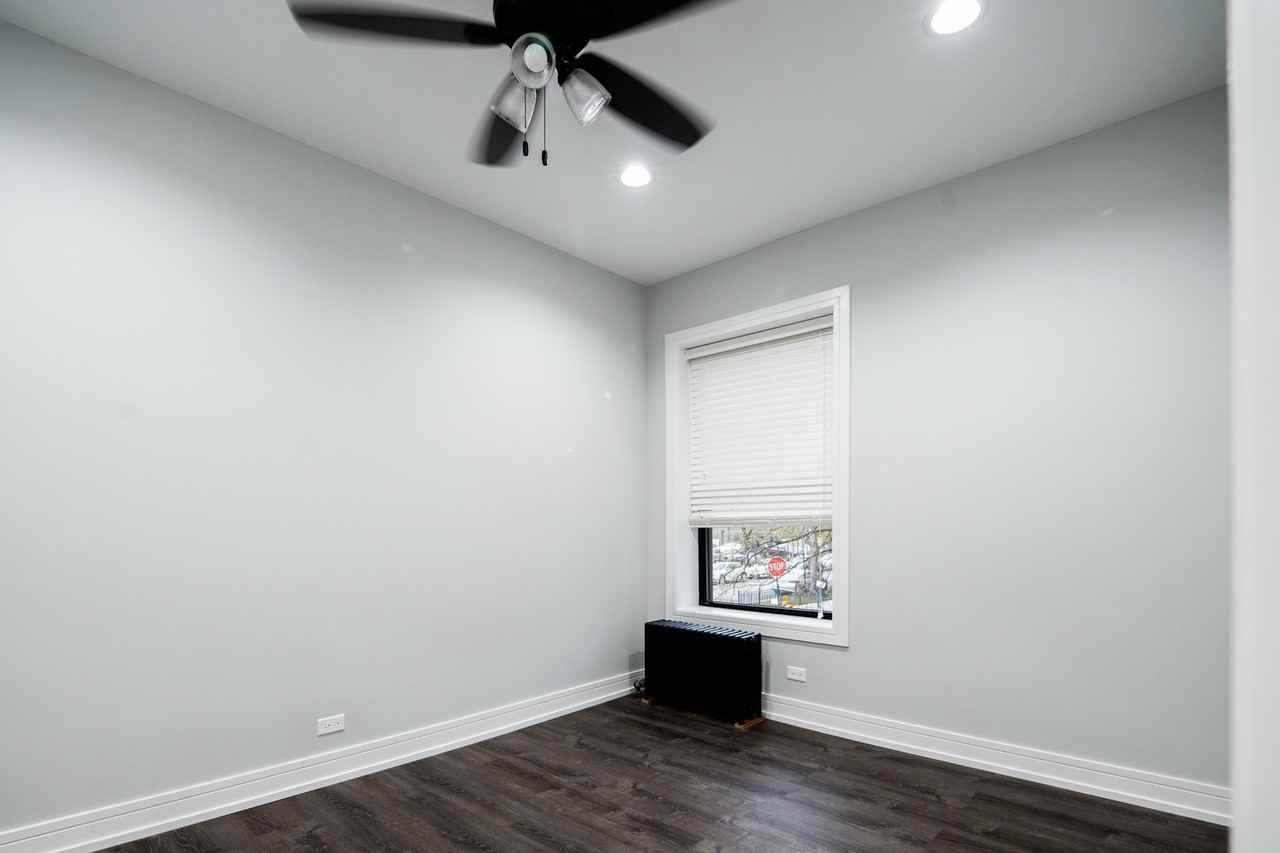 6101 North Winthrop Avenue #2 - Photo 3 of 7