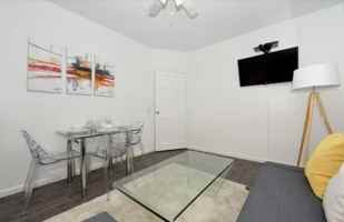 featured image of 472 Ninth Avenue #2