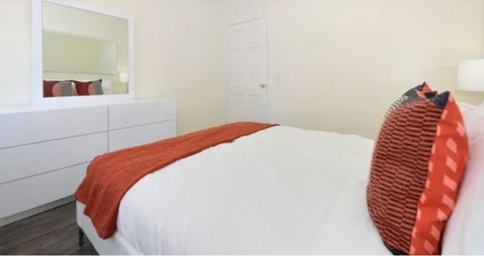 472 9th Ave #2 - Photo 6 of 9