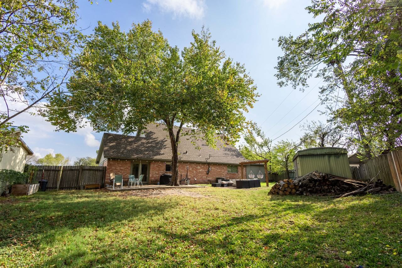 604 Avondale Avenue #NA - Photo 2 of 16