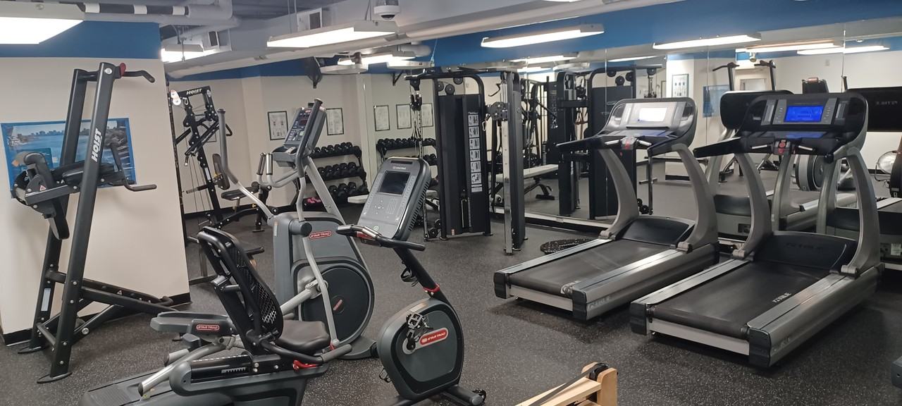 2311 Pimmit Dr #812E - Photo 4 of 24