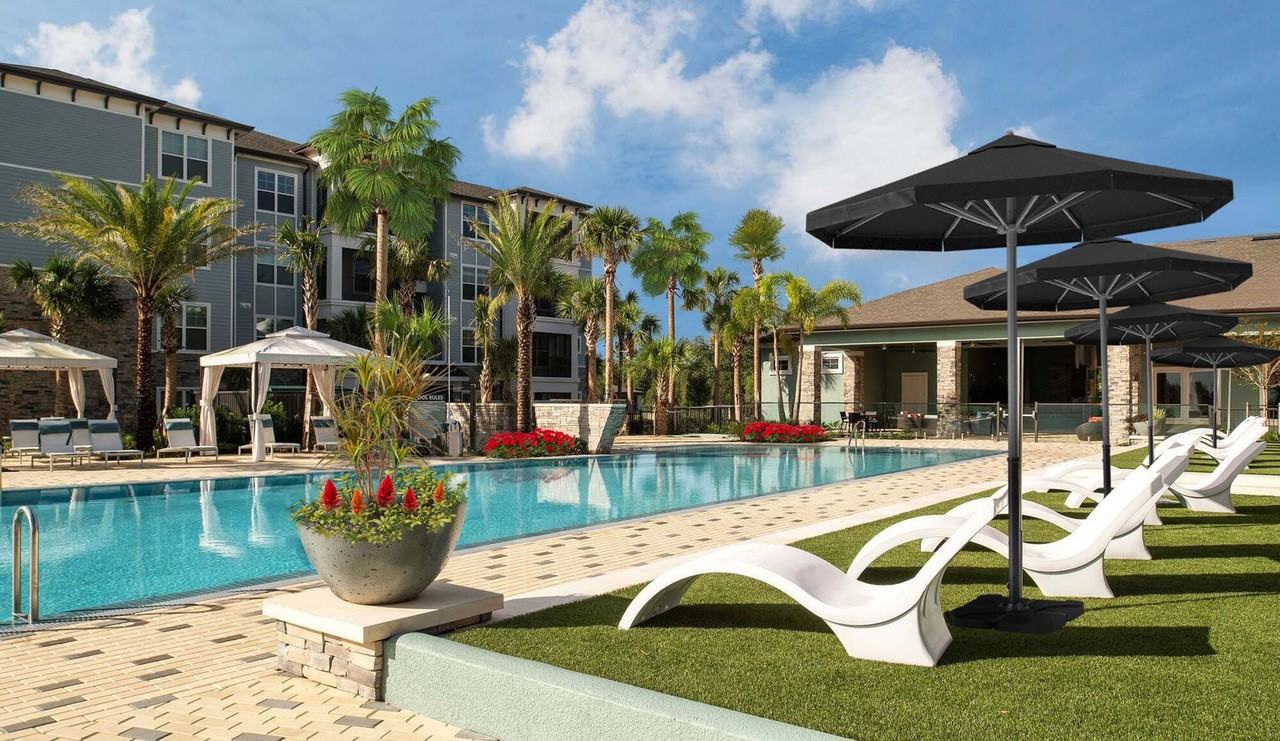 Camden Lake Buena Vista - Photo 2 of 43