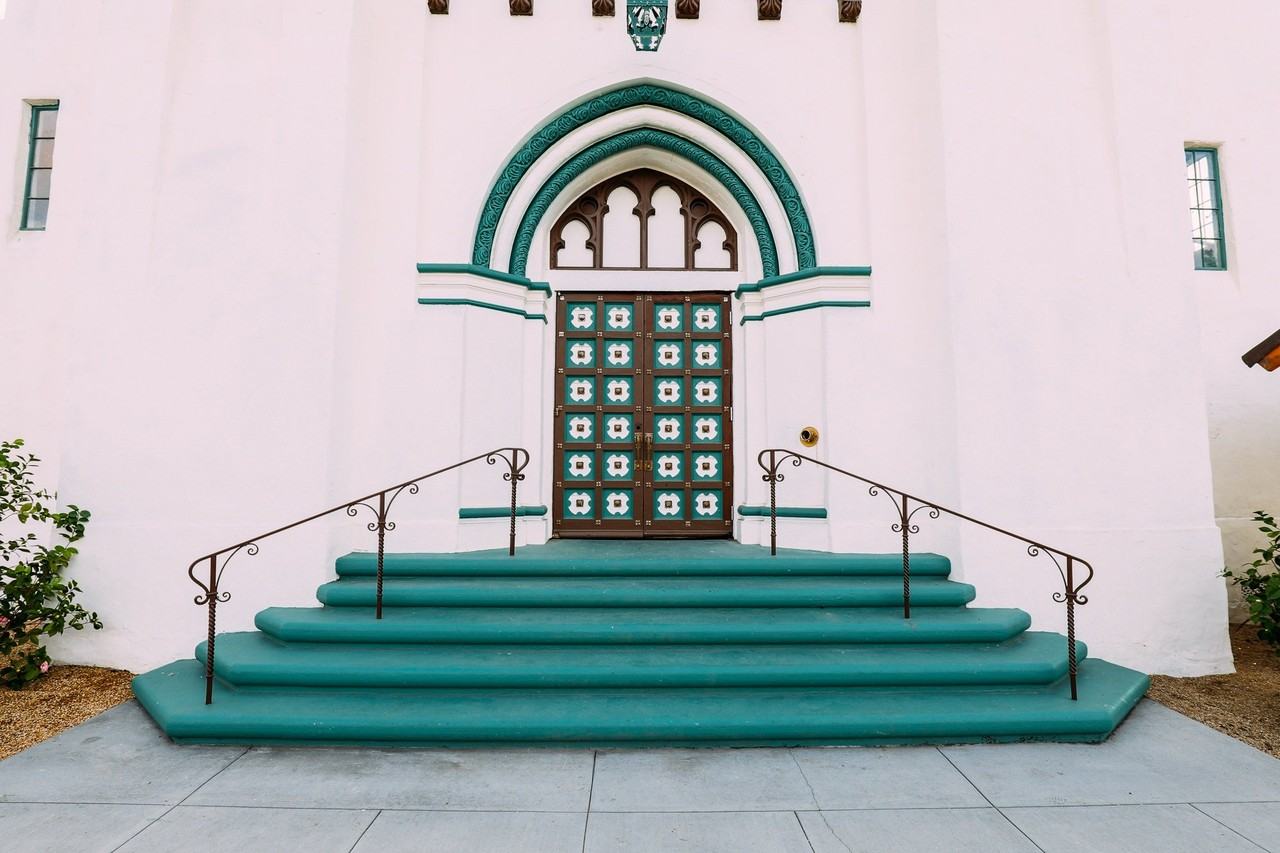 Rose on Bond - Photo 4 of 50