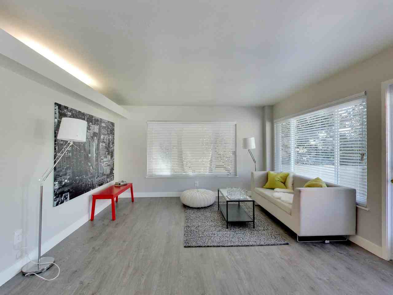 245 Lee Street - Photo 6 of 29